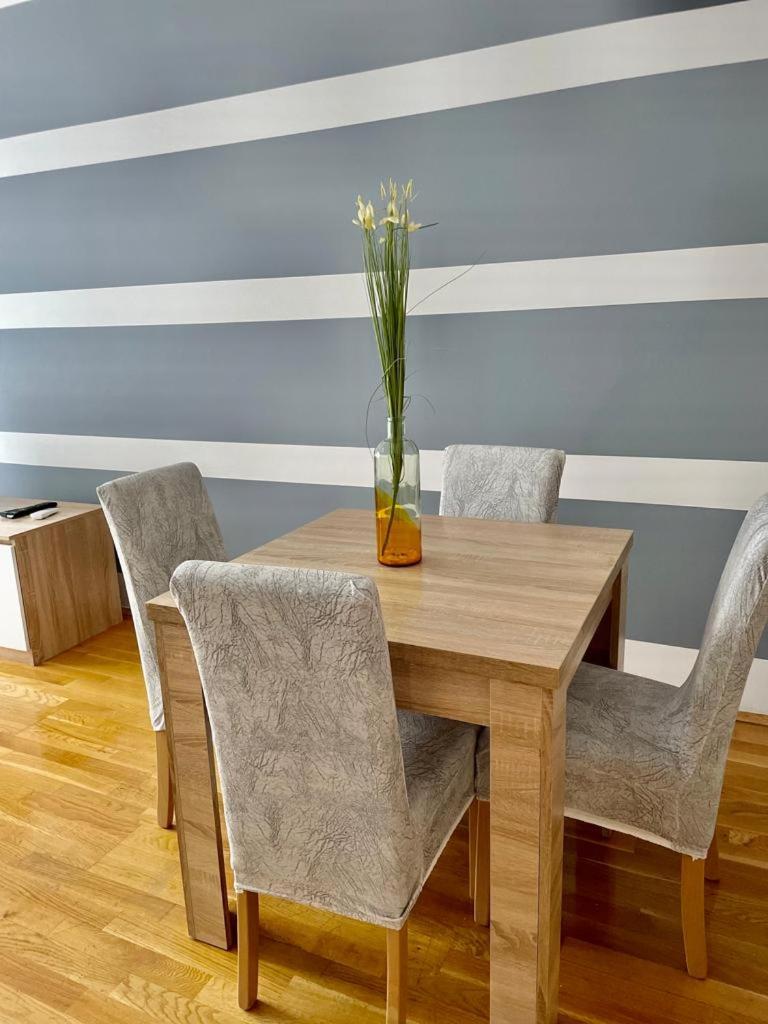 Naki Apartmani Podgorica Quarto foto
